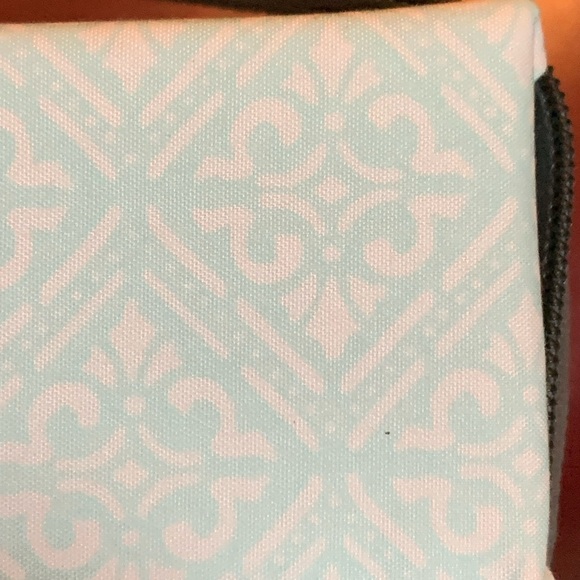 New! MODERN SOUTHERN HOME SET OF TWIN/XL SHEETS Blue Trellis Pattern - Picture 5 of 5